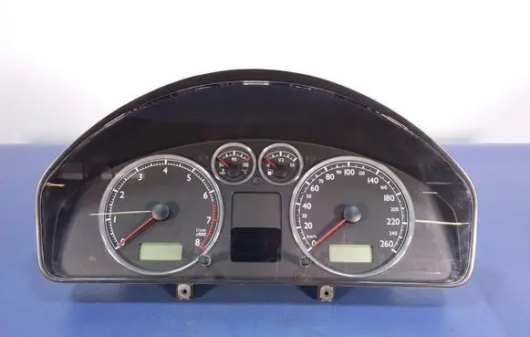 Volkswagen Sharan Speedometer (instrument cluster) 7M3920820G