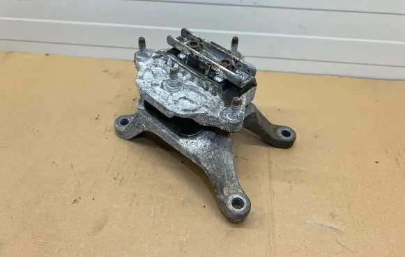 Audi Q5 SQ5 Gearbox mounting bracket 8w0399118q 8w0399156