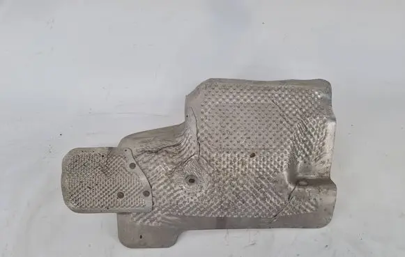 Chrysler Pacifica Heat shield in engine bay 68231837 10461 19386B