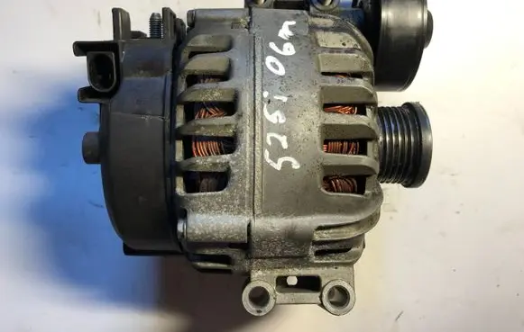 BMW 5 E60 E61 Generator/alternator 7521178 TG17C015 2542720G