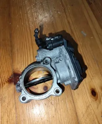 BMW 3 E92 E93 Throttle body valve 7810752 10378517 23061200876