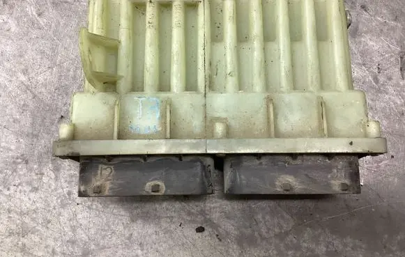 Opel Astra G Coolant fan relay 24456733 15427111