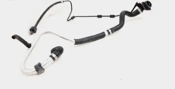 Engine coolant pipe/hose