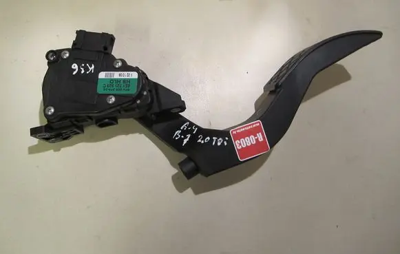 Audi A4 S4 B7 8E 8H Accelerator throttle pedal 8E1721523C