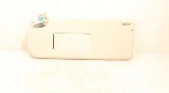 Sun visor clip/hook/bracket
