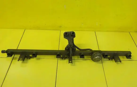 Opel Senator B Fuel main line pipe 3SP49