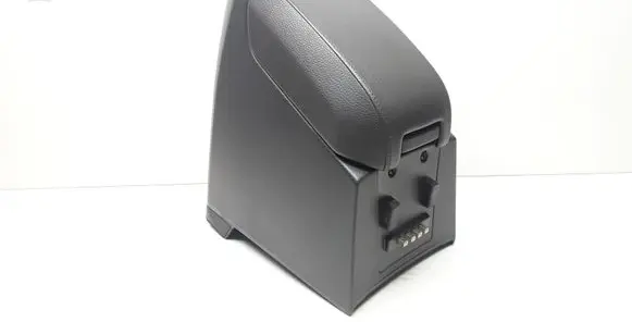 Volvo XC90 Armrest 