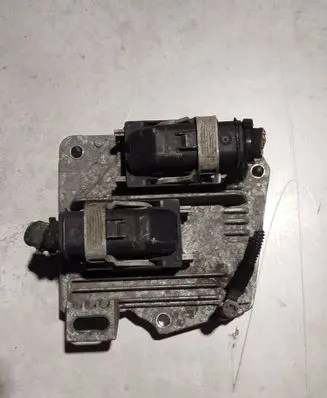 Opel Zafira B Engine control unit/module 55561172