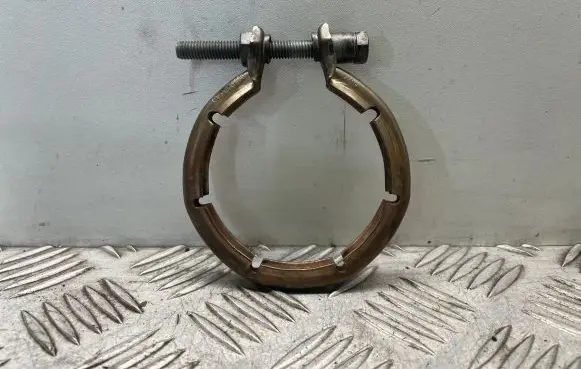 BMW 3 GT F34 Muffler pipe connector clamp 8512137
