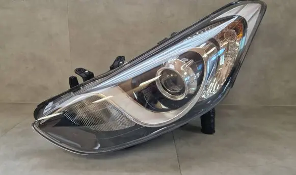 Hyundai i30 Headlight/headlamp 92101A6110 92101A6020 92101A6100