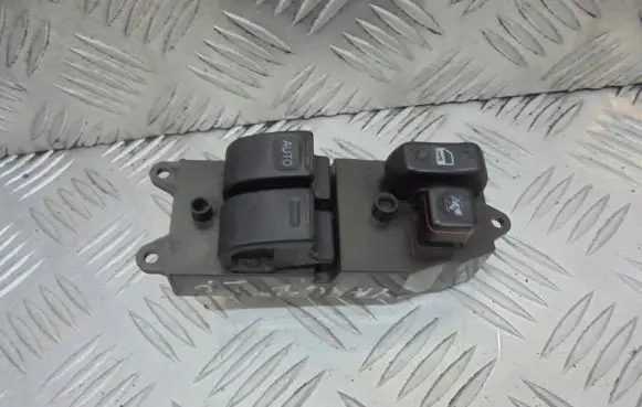 Toyota Yaris Electric window control switch