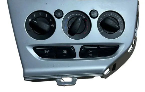 Ford Focus Climate control unit CJ5T19980AH E1075533