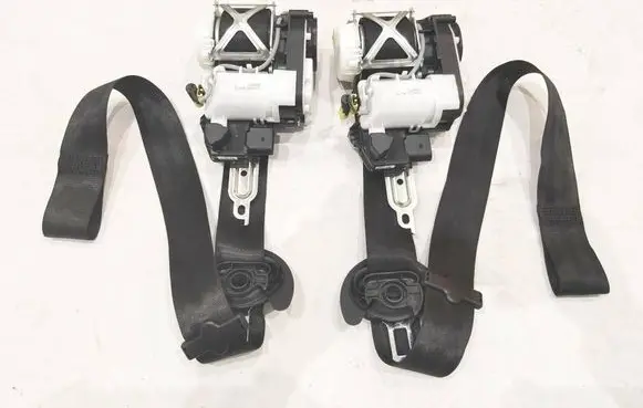 Audi A3 S3 8V Front seatbelt 8V3857705E 8V3857706H 39044988