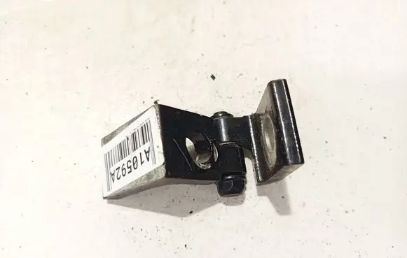 Skoda Octavia Mk2 (1Z) Rear door lower hinge 1z0833402b