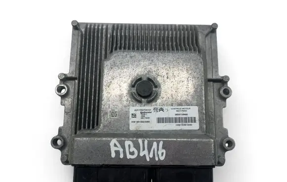 Peugeot 308 Engine control unit/module 9815023380