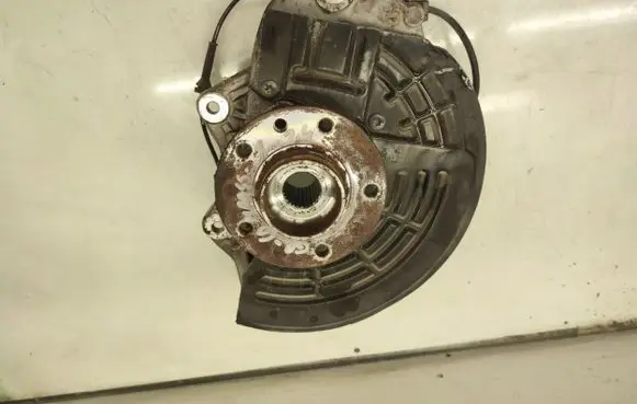 Jeep Compass Rear wheel hub 68291104AC