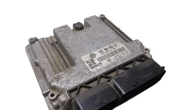 Volkswagen Golf V Engine control unit/module ECU 03C906056CGKAS 03C906056CG 0261S02183