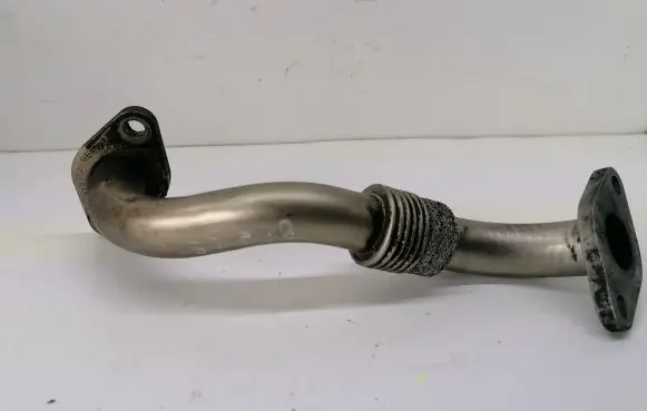 Volkswagen New Beetle EGR valve line/pipe/hose 038131521J