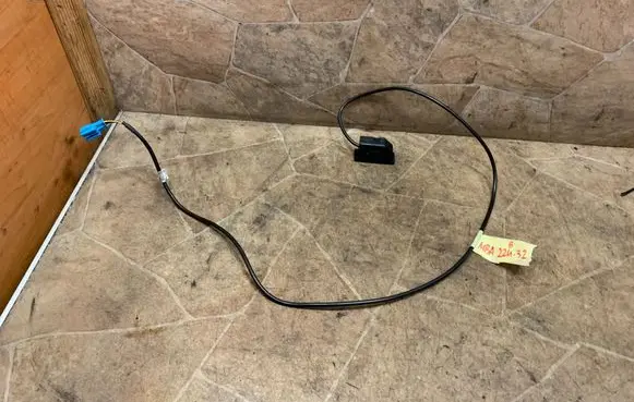 Mercedes-Benz B W246 W242 AUX in-socket connector A2468201915