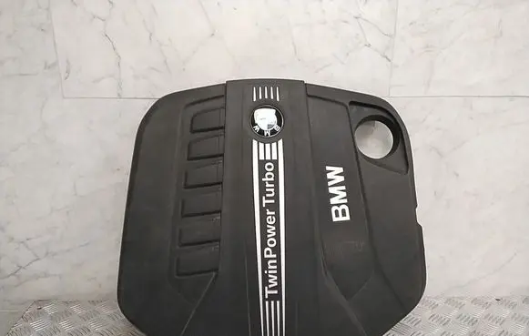 BMW 5 F10 F11 Engine cover (trim) 8513452