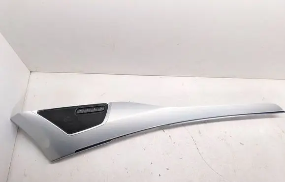 Volvo XC90 Front door trim bar 31407856