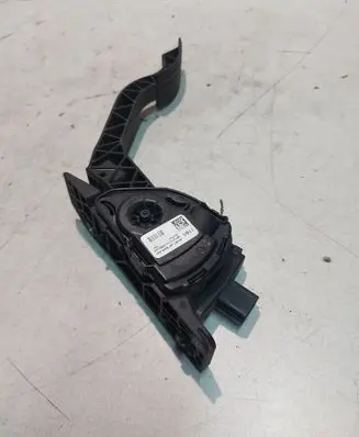 Ford C-MAX II Accelerator throttle pedal AV619F836AB