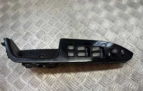 SsangYong Rexton Electric window control switch 7222436030