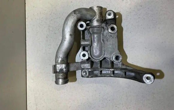 Audi A6 C7 A/C compressor mount bracket 059121071CN