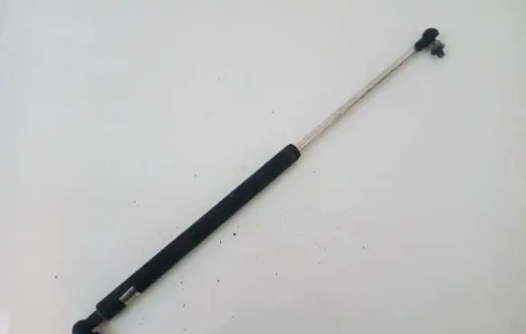 Mitsubishi Colt Tailgate/trunk strut/damper