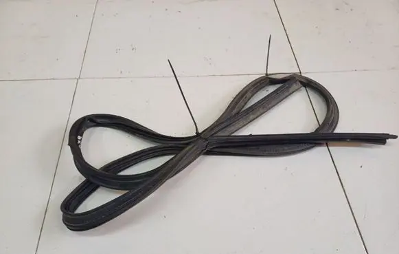 Volkswagen Jetta V Trunk rubber seal (body) 