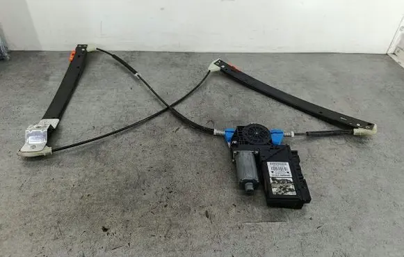 Audi A4 S4 B6 8E 8H Front door window regulator with motor 