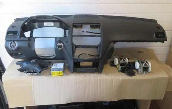Mercedes-Benz C W204 Central console control unit 