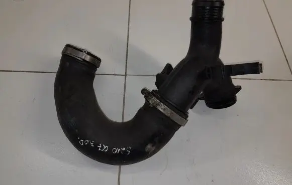 Audi Q7 4L Intercooler hose/pipe 7L6145795RL