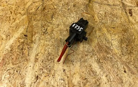 BMW 3 GT F34 Coolant fan relay 9207913