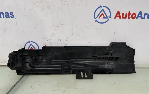 BMW 3 E90 E91 Radiator mount bracket 7524912 17107524912