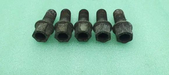 Volkswagen Sharan Nuts/bolts 