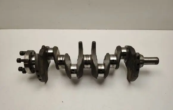 Mercedes-Benz A W176 Crankshaft A6070310001