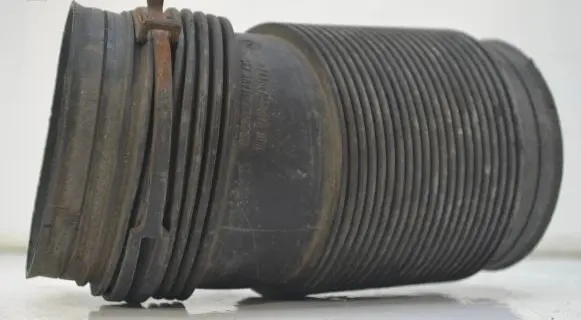 Audi A6 S6 C5 4B Air intake hose/pipe 06C129627D