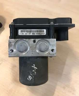 BMW X5 E53 ABS Pump 6768686 0265950351
