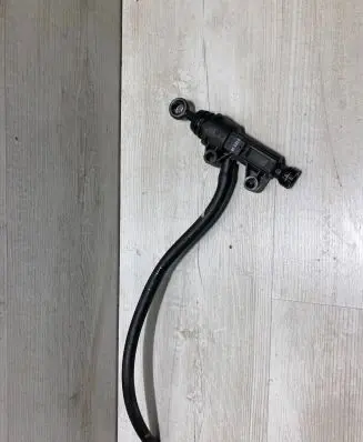Mini One - Cooper F56 F55 Clutch master cylinder 6855158 8855198 136706