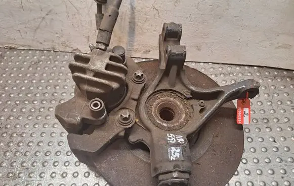 Citroen C4 II Front wheel hub spindle knuckle S25062554 P57