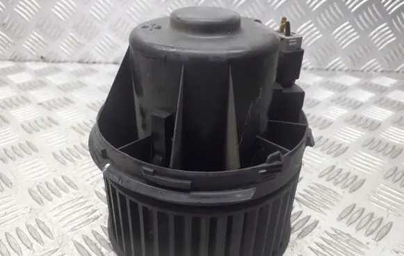 Ford Focus Front door blower motor 3M5H-18456-EC