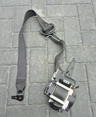 Front seatbelt