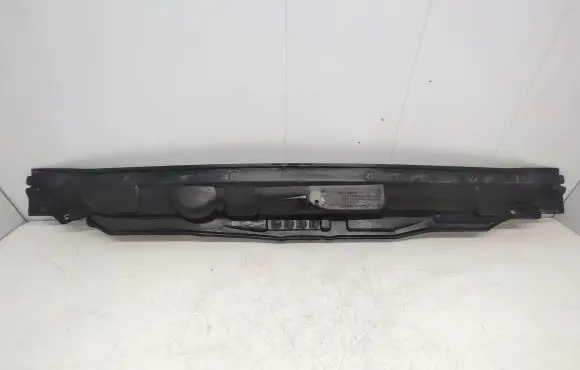 Ford Focus Other engine bay part BM51A01628