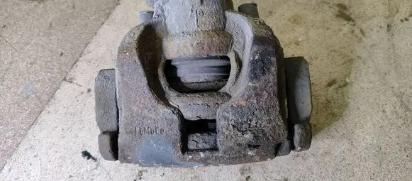 Ford Mondeo MK IV Front brake caliper