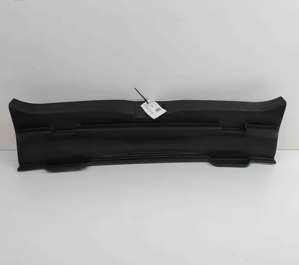 Toyota Yaris Cross Trunk/boot sill cover protection 583870D290