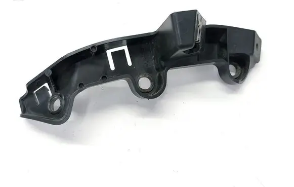 Front bumper mounting bracket