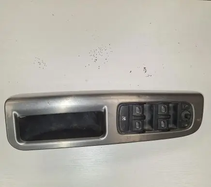 Volvo S40 Electric window control switch 30773210 03454100 W134A100