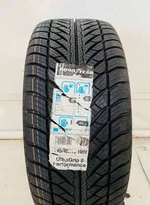Mercedes-Benz E W213 R18 winter tire 24545R18 GOODYEAR ULTRAGRIP