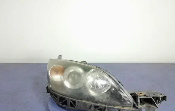 Mazda 3 II Headlight/headlamp
